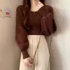 Suéter de punto tipo pullover cuadrado con cuello cuadrado de estilo francés para mujer, Otoño e Invierno 2026, Ropa interior suave, Camiseta base de punto con diseño relajado para mujer