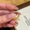 Anillo de tejido de espiga de trigo de lujo ligero para mujer, elegante diseño retro totalmente incrustado cepillado, anillo cerrado de moda de nicho