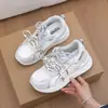 Nuevos Zapatos Forrest Gump Primavera/Verano 2026 para Mujer Súper Bonitos Cómodos Casuales Versátiles Feos Lindos Zapatos de Cabeza Grande Tipo Papá Zapatos Deportivos