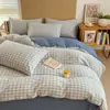 Nuevo Juego de Cuatro Piezas Lavado Teñido en Hilo 100% Algodón Juego de Tres Piezas de Puro Algodón para Dormitorio Estudiantil Sábana Individual Funda Nórdica Ropa de Cama