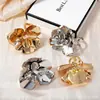 Pulsera Anillo de Flor Metálica Transfronteriza Europea y Americana, Pulsera Declaración Simple y Única, Set de Joyería de Gama Alta de Nicho para Mujeres