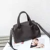 Bolsa de Couro Genuíno para Mulheres Estilo Japonês e Coreano, Camada Superior, Atacado Transfronteiriço, Adequada para o Dia a Dia, Bolsa de Mão, Bolsa de Ombro, Bolsa Transversal, Bolsa Simples de Couro Genuíno para Mulheres