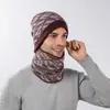 Nuevo sombrero de lana para hombre y mujer, versátil para invierno, con letras, grueso, cálido, esencial para montar, a prueba de frío, sombrero de punto en stock