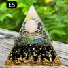 Pirâmide de bola de cristal natural de 8cm Ornamento de mesa de escritório europeu e americano Artesanato de pirâmide de resina para yoga e meditação