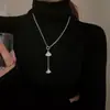 Cadena para Clavícula de Lujo Ligero y Diseño de Nicho, Cadena para Suéter Versátil, Estilo Largo, Elegante Collar para Mujer, Nuevo Modelo 2025