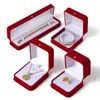Caja de joyería de alta calidad con esquinas redondeadas, cinturón dorado, caja de terciopelo para joyas, anillo, colgante, pulsera, caja de embalaje de cadena larga, fabricante, venta al por mayor en stock