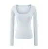 Camiseta ajustada de manga larga de moda para mujer, nuevo modelo 2026, capa interior con cuello en U, top morado estilo americano de deseo puro para principios de otoño