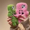 Funda de Peluche de Monstruo de Lengua Magnética Adecuada para Funda de Teléfono Apple 17 16 Pareja iPhone 15 Otoño e Invierno 13 Anticaída 11 Funda