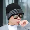 Gorro de invierno para hombre, deportes al aire libre, ciclismo, cálido gorro de lana, con forro de terciopelo, a prueba de frío, con vuelta, etiqueta de cuero, gorro de punto, venta al por mayor