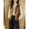 Tiro real chaleco retro color caramelo cuello en V 2026 Otoño nuevo versátil gamuza felpa con capas sin mangas chaqueta corta para mujer