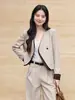 Conjunto de traje azul de dos piezas para primavera y otoño, de alta gama, elegante, único, hermoso, atuendo casual profesional de estilo coreano para mujer