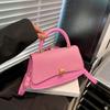 Bolso tipo Baguette de Alto Valor Estético Bolso de Hombro 2026 Moda Primavera Bolso para Viajar Versátil Hombro Cruzado Bloqueo de Color Bolso Cuadrado Pequeño