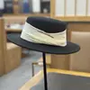 Moda Otoño e Invierno Sombrero de Paja Británico de Copa Plana para Mujer, Sombrero de Ala Plana Francés de Verano, Versión Coreana, Simple Parasol de Playa