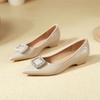 Zapatos de Salón Individuales Bajos con Hebilla Cuadrada de Pedrería para Mujer 2025 Nuevo Primavera y Otoño Rojo Vino Punta Fina Charol Cómodos Zapatos de Mujer