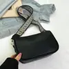 Bolsa Cruzada de Hombro con Correa Ancha para Mujer, Diseño de Color Sólido Texturizado, Casual de Moda Tendencia, Verano 2025