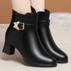 Botas cortas de tacón grueso, zapatos de mamá de suela suave para mujer, botas de otoño e invierno, zapatos cálidos de algodón para mediana edad y mayores, zapatos de cuero suave con forro polar de invierno
