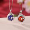 Yilu plata S925 plata esterlina ámbar de sangre lapislázuli colgante de dragón del Zodíaco personalidad retro Dragón Auspicioso colgante de plata