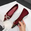 Zapatos de tacón alto puntiagudos 2873 con hebilla de pedrería metálica, Mocasines versátiles de gamuza de tacón bajo para mujeres que viajan al trabajo