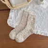 Calcetines Nuevos de Encaje Floral con Lazo de Media Pantorrilla para Mujer de Primavera y Verano, Calcetines Holgados Dulces con Botones Florales Estilo Escuela Japonesa