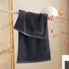 Toalla Bordada de Algodón de Fibra Larga Tipo a Algodón Puro, Engrosada y Absorbente, Toalla Facial, Toalla de Mano, Venta al por Mayor para Supermercados y Regalos
