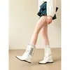 Botas Sazonais Primeiro Encontro para Mulheres 2026 Novo Estilo Outono com Fivela de Cinto Bico Fino para Mulheres Baixas com Salto Plataforma que Aumenta a Altura e Design Franzido