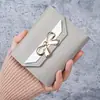 Carteira Curta Feminina 2026 Nova Moda Simples Bolsa de Mão com Decoração de Laço Porta-Cartões Múltiplos Carteira Peça Única