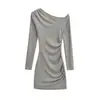 Vestido Largo de Manga Larga de Terciopelo Proteico con Escote Diagonal Estilo Deseo Puro, Elegante Vestido Bodycon Ajustado Sexy, Vestido Corto Básico para Chica Atrevida