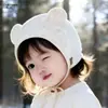 Touca de Bebê Estilo Primavera Fina Touca Turbante para Meninos e Meninas, Touca Simples Quente com Proteção para as Orelhas para Bebês, Touca Macia com Orelhas de Urso