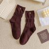 Calcetines Marrón Cálido de Otoño para Mujer Estilo Coreano Calcetines de Media Pantorrilla Calcetines con Botón Color Sólido Simple Estilo Universitario Cálido Versátil Al por Mayor