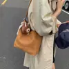 Bolso Tote Pequeño Casual, Bolso Bandolera, Bolso Cubo Versátil de Lujo Accesible Nuevo de Invierno 2025 para Mujer