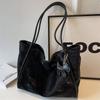 Bolsas para Mujer 2026 Modelos Nuevos, De Moda Este Año, Bolso Tote de Gran Capacidad, Simple y Versátil, Bolso de Hombro Grande, Adecuado para la Clase y el Trayecto al Trabajo
