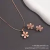 Conjunto de Collar y Aretes de Flor de Ojo de Gato para Mujer, Cadena Clavicular Incrustada de Lujo Ligero, Regalo de Joyería Versátil de Alta Gama