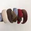Faixa de Cabelo Esponjosa de Lã Xadrez Retrô para Outono e Inverno, Fashion e Versátil, Faixa de Cabelo Alta, Para Rosto Pequeno e Grampo Elegante