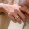 Anel Vintage Antigo de Esmalte Pérola Prata Esterlina Design de Nicho Feminino Luxo Leve High-end Sem Cor Anel de Cauda