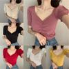 2022 Novo Verão Estilo Hong Kong Retrô Manga Bufante Curto Bottoming Slim Decote V Manga Curta Tricô Tops para Mulheres