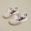 Nuevos Zapatos de Entrenamiento Moral con Suela Gruesa para Mujer Primavera 2025, Modernos, Cómodos y Versátiles Zapatos Forrest Gump, Zapatos Casuales de Cuero a la Moda, Planos