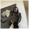 Bolsa Balde Portátil da Moda Feminina 2024 Nova Outono e Inverno Estilo Coreano Versátil Bolsa Transversal Bolsa de Ombro Nicho para o Dia a Dia