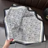 Bufanda de Seda de Nuevo Estilo para Mujer, Moderna y Versátil, Pañuelo Cuadrado de 70 cm, Bufanda para el Cuello Estilo Coreano, Pañuelo Retro para Primavera y Otoño, Pañuelo para la Cabeza