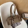 Bolsa de Ombro Estilo Retro Simples para Bowling Feminino Nova Outono Merade Nicho Temperamento Comute Bolsa de Ombro
