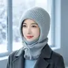 Novo chapéu de peça única de tricô quente com forro de fleece transfronteiriço para mulheres, chapéu de lã integrado com proteção para as orelhas e aquecedor de pescoço de inverno, chapéu à prova de vento para atividades ao ar livre