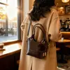 Bolsa Saco de Alta Qualidade Retrô 2025 Inverno Nova Casual Versátil Bolsa de Ombro Bolsa Transversal para o Dia a Dia para Mulheres