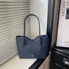 2026 Nova Moda Bolsa de Ombro Único Grande Capacidade Bolsa Tote para o Dia a Dia Textura Tecida Simples Casual Bolsa de Mão para Mulheres