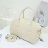 Bolsa de Mão de Couro Genuíno Bolsa Estilo Bowling de Nicho Bolsa Retro Feminina Bolsa de Ombro Casual Couro Bovino Curtido Vegetal de Primeira Camada Bolsa Transversal