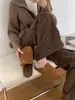 Medias zapatillas cerradas de suela gruesa estilo coreano para mujer, nuevo modelo otoño 2026, sandalias de dedo partido sintéticas para adultos, en stock para pedidos al por mayor