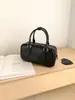 Bolsa Boston de PU estilo coreano para bolos, bolso de mano pequeño de nicho para el otoño y el invierno, bolso de hombro y bandolera versátil y moderno para mujer
