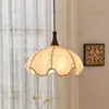 Lámpara de araña de pétalos, lámpara de mesita de noche de dormitorio estilo vintage, lámpara de flor de hoja de oro retro francesa de 6 piezas, hecha de hierro, para mi querido amigo