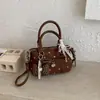 Exquisito diseño de nube de lunares estilo coreano, nuevo diseño plisado dulce y fresco, bolso cruzado elegante con cadena