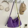 Bolso de hombro simple y relajado, como una nube, bolso artístico estilo coreano para estudiantes universitarias, bolso cruzado versátil para ir de compras