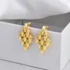 Nuevos Pendientes Minimalistas de Múltiples Capas con Perlas de Moda Europea y Americana Personalidad Elegante Versátiles Pendientes de Botón de Gama Alta Nicho