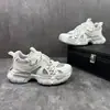 Moda Tendência Estilo Coreano Sola Grossa Sapatos de Pai 2026 Verão Novo Juventude Malha Respirável Superfície Calçados Esportivos Casuais para Corrida